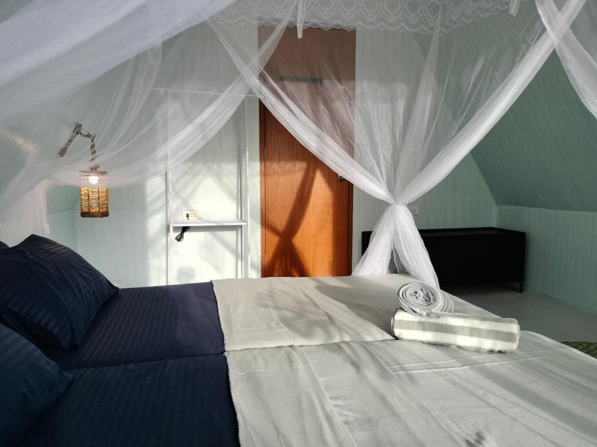 Riu Del Mar Hostel Dauis ภายนอก รูปภาพ