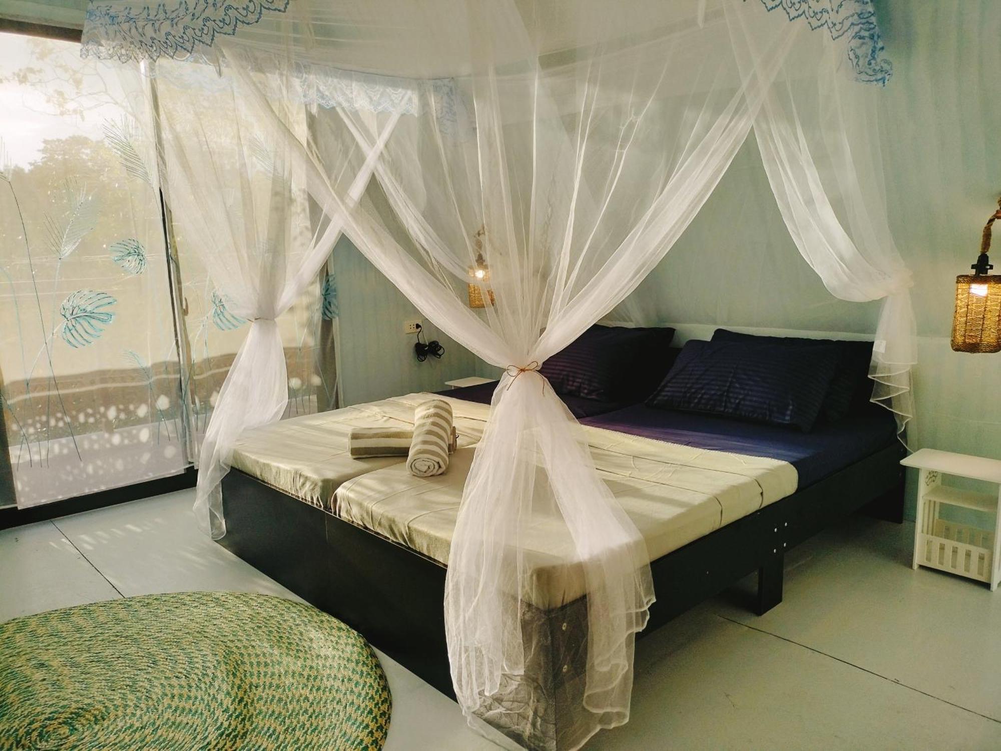 Riu Del Mar Hostel Dauis ภายนอก รูปภาพ